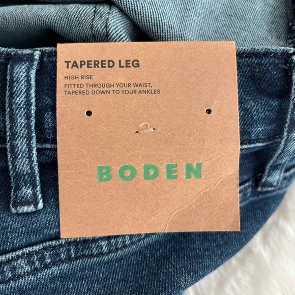 Boden High Rise Classic Slim Jeans Size W32xL32 NEW Blue Tapered Leg Raw Hem - Picture 13 of 16